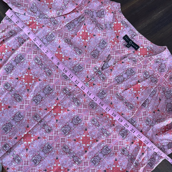 Fred David Pink Geometric Pullover Blouse - Picture 8 of 10